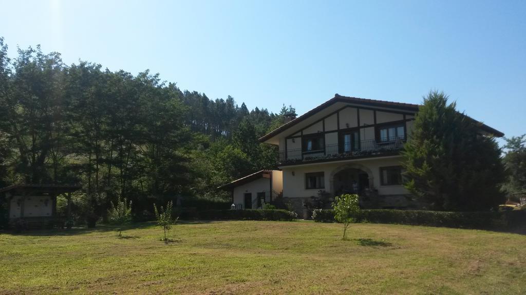 Casa Rural Ibarrondo Etxea Мунгия Екстериор снимка